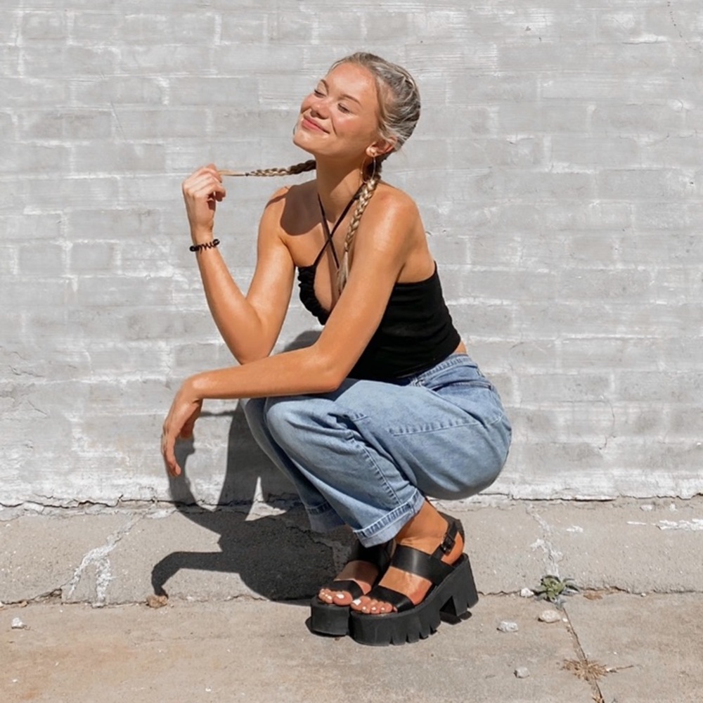 Meet your Posher, Olivia